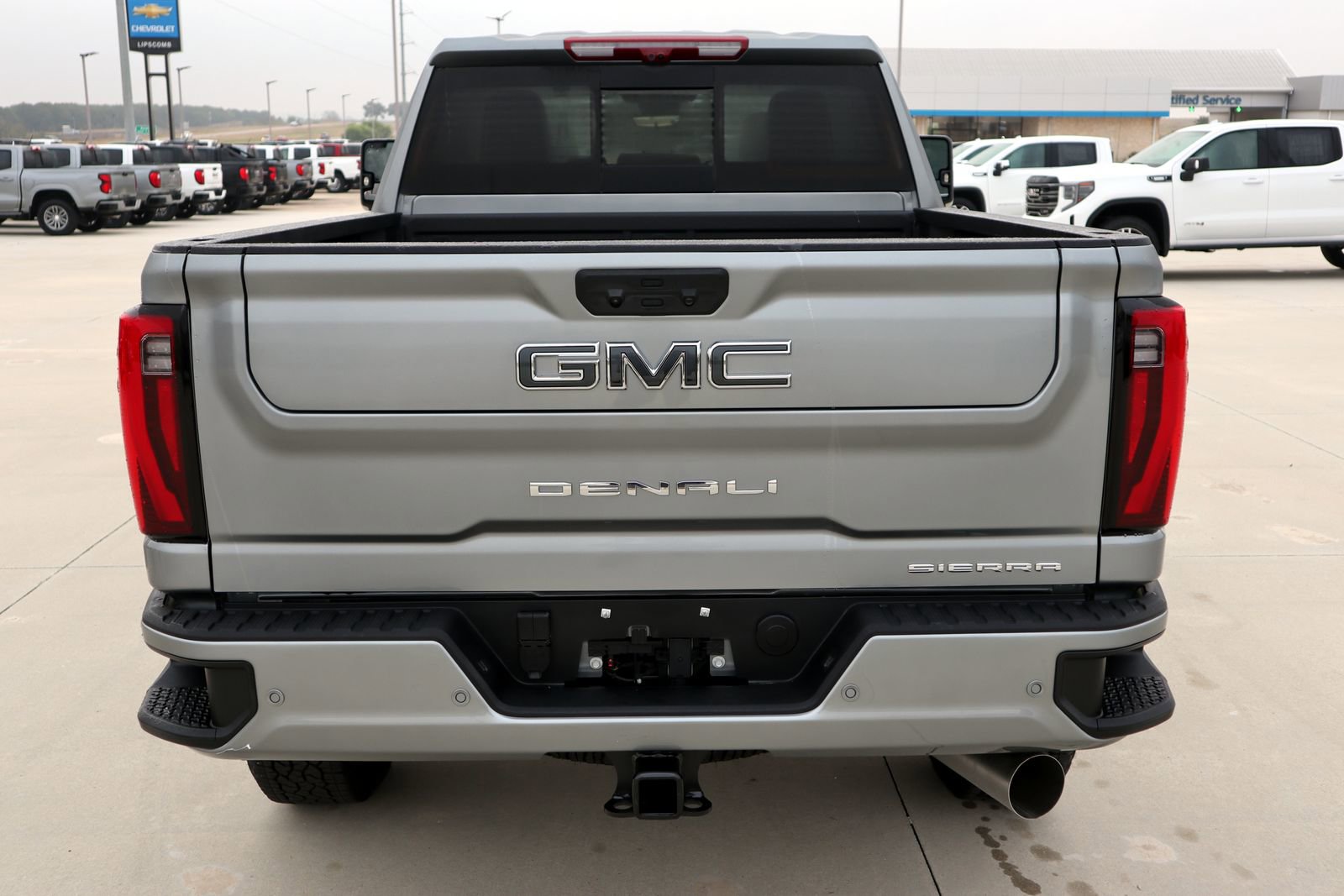 New 2026 GMC Sierra 2500 Denali Ultimate image 5