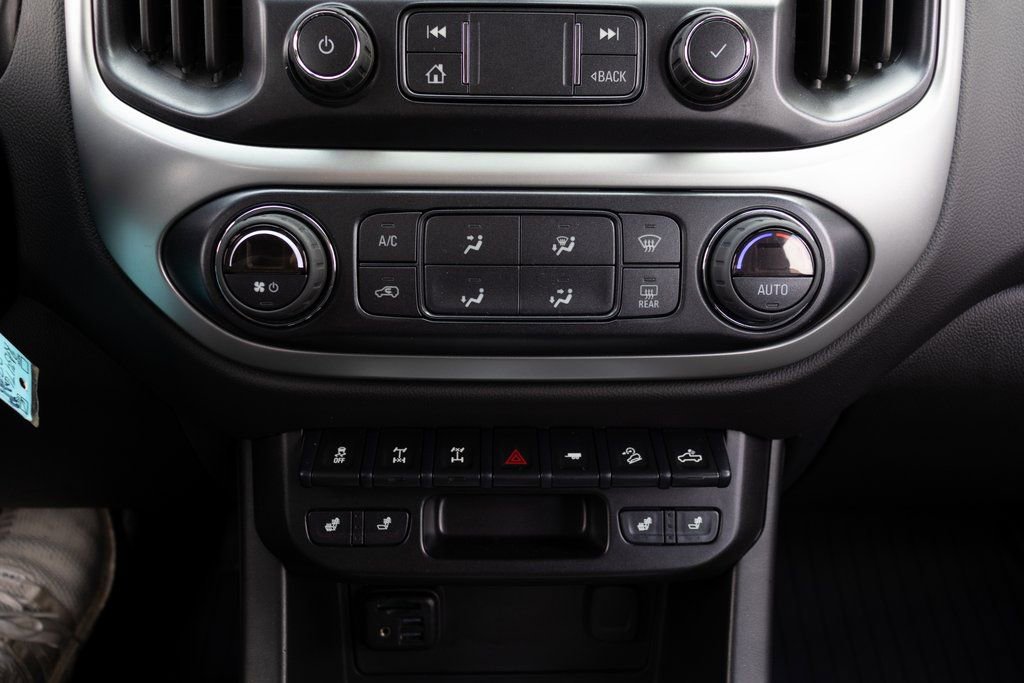 Used 2022 Chevrolet Colorado ZR2 AWD/4WD image 32