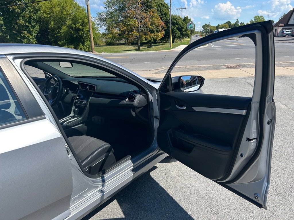 Used 2020 Honda Civic Sport image 16