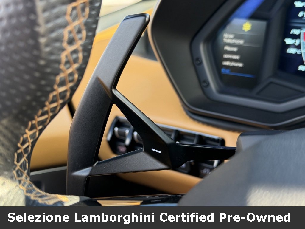 Used 2018 Lamborghini Aventador S image 47