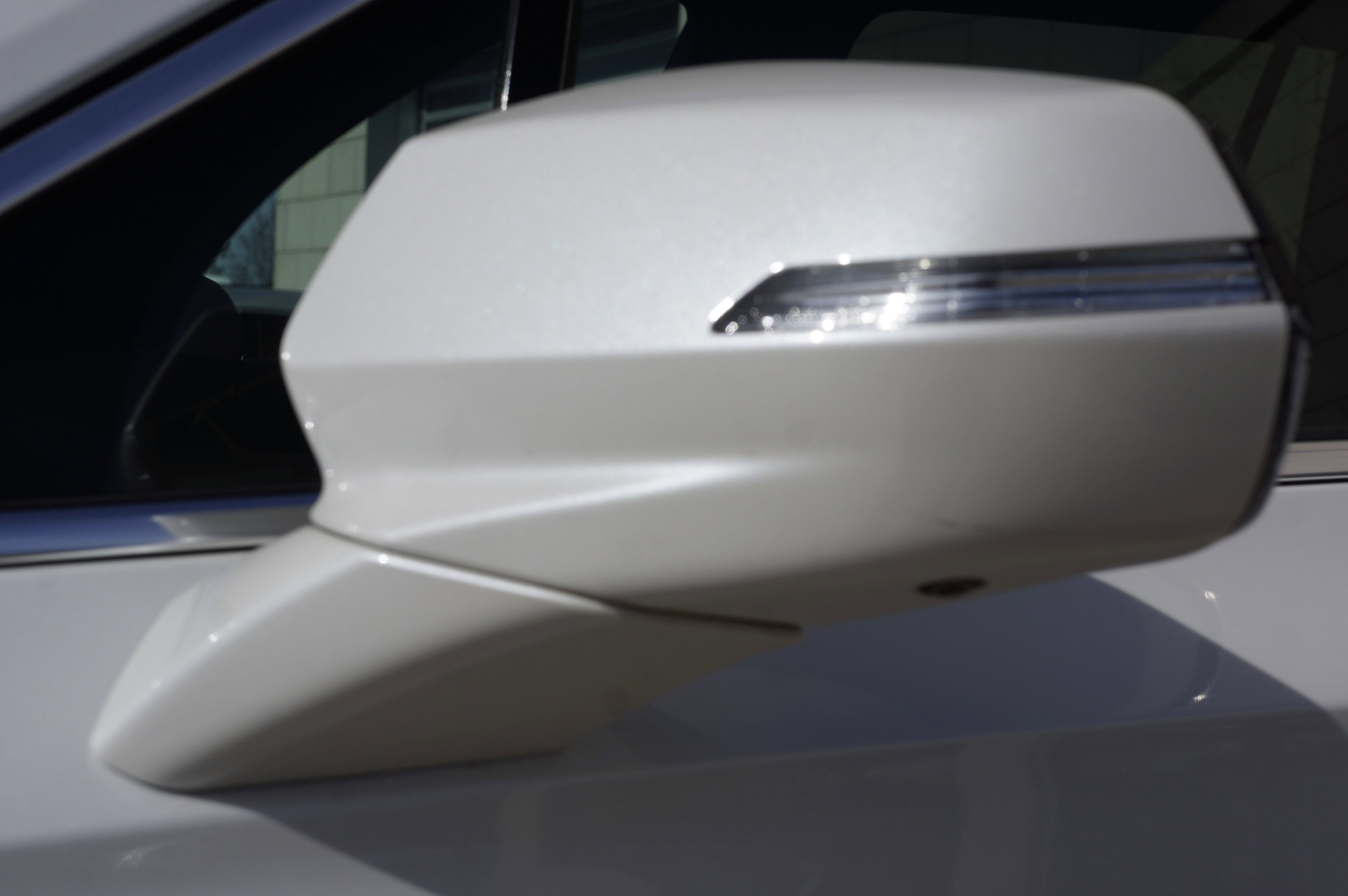 Used 2023 Cadillac XT6 Premium Luxury w/ LPO, Floor Liner Package image 20