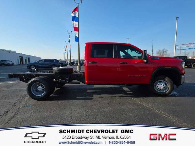 New 2026 GMC Sierra 3500 Pro image 4