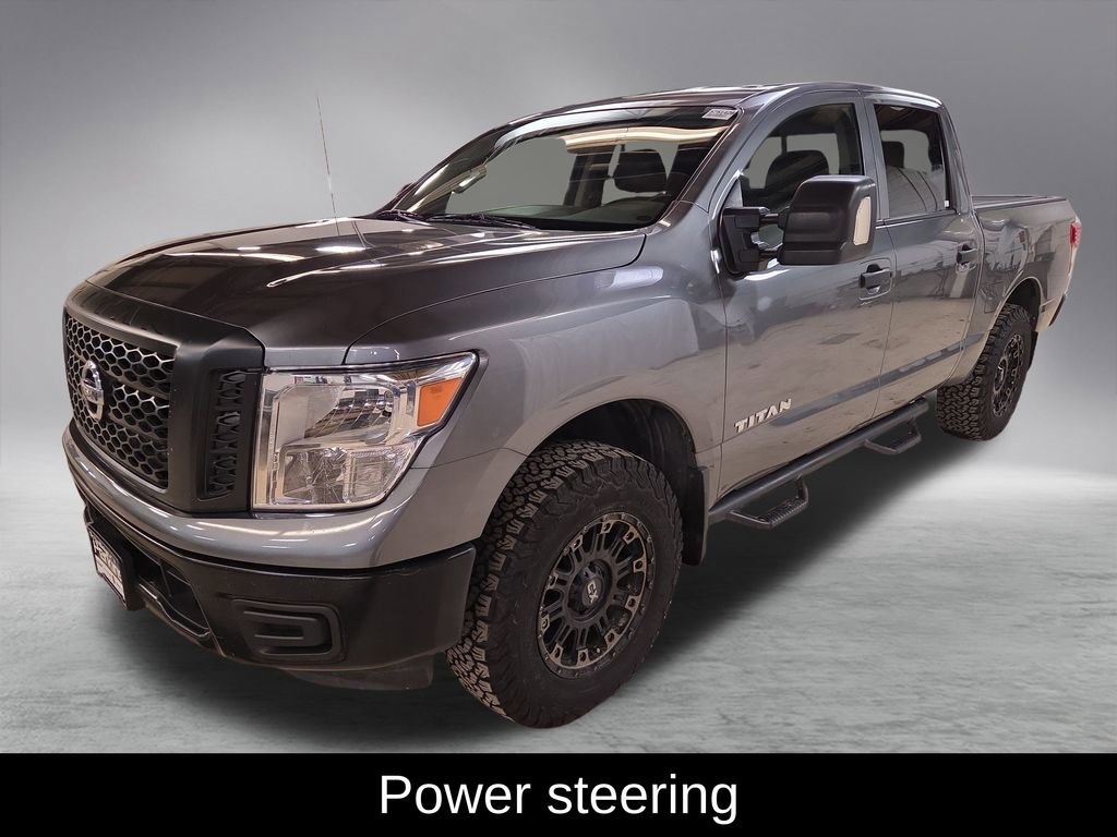 Used 2018 Nissan Titan S image 4