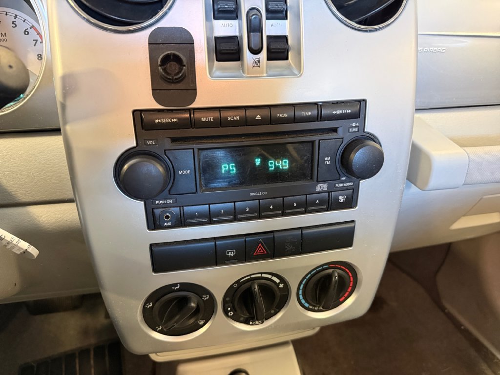 Used 2008 Chrysler PT Cruiser FWD image 19