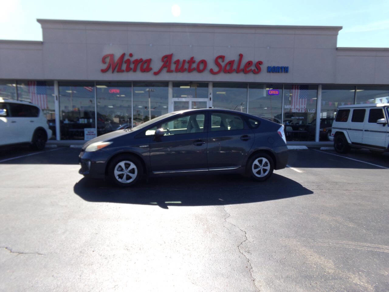 Used 2012 Toyota Prius Two FWD image 1