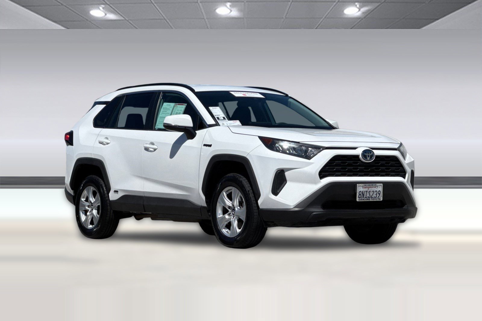 Used 2020 Toyota RAV4 LE w/ All Weather Liner Package AWD/4WD image 6