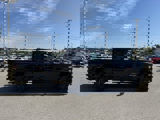 New 2026 GMC Sierra 2500 AT4 w/ AT4 Premium Plus Package image 6