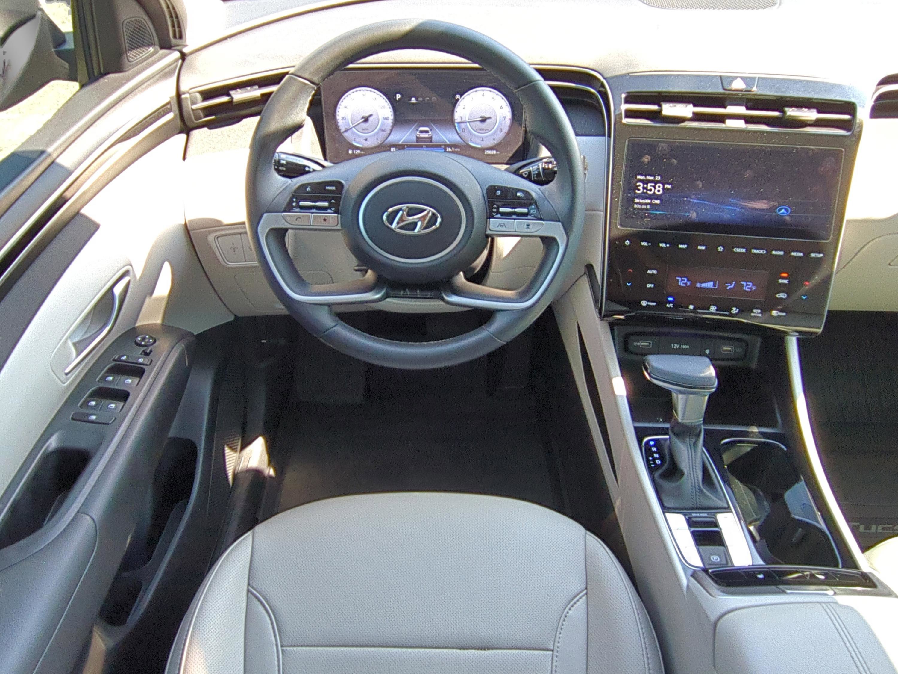 Certified 2024 Hyundai Tucson SEL w/ Convenience Package FWD image 15