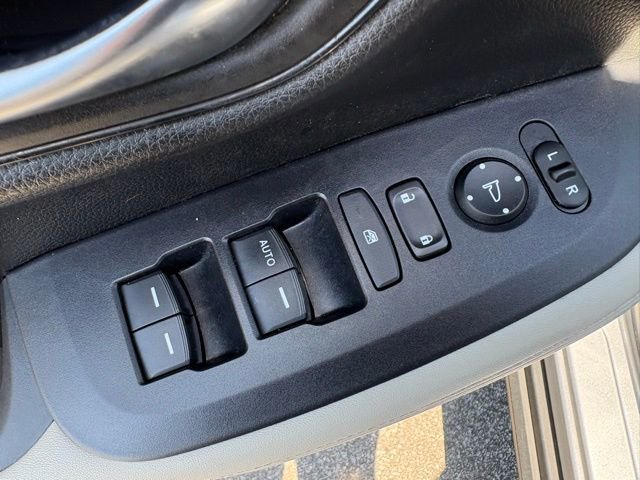 Used 2024 Honda HR-V LX image 11