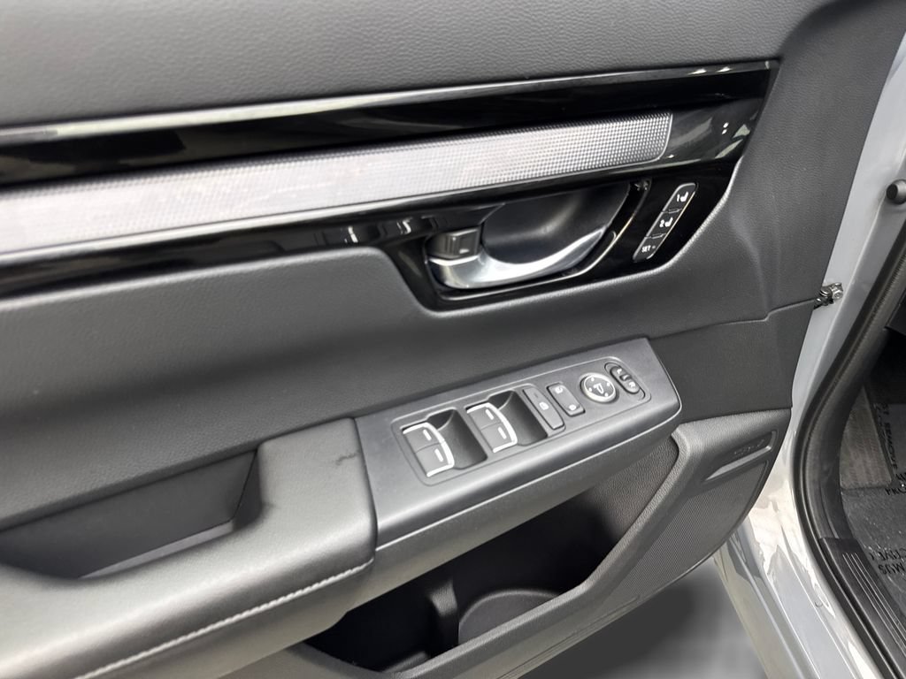 Used 2025 Honda CR-V EX-L image 33