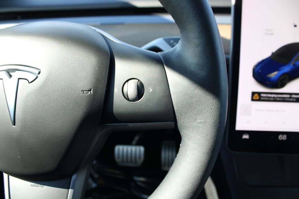 Used 2021 Tesla Model Y Performance image 18