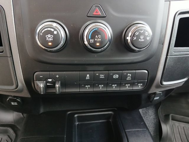 Used 2017 RAM 2500 Tradesman w/ Chrome Appearance Group AWD/4WD image 35