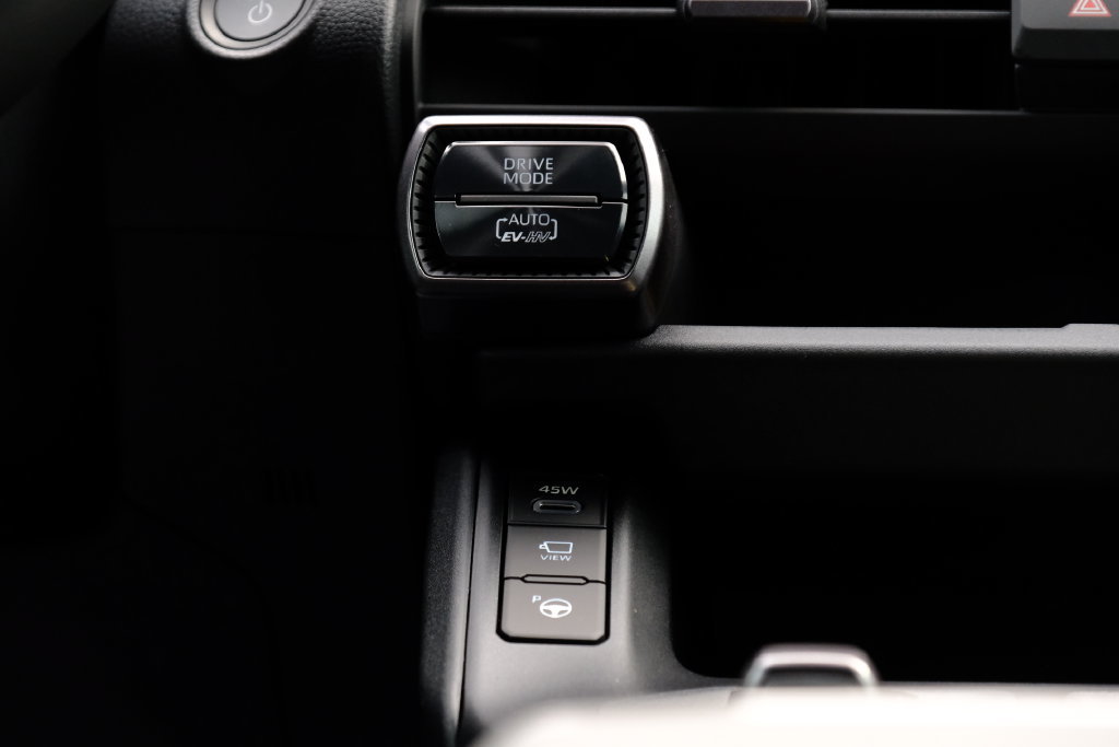 New 2026 Toyota RAV4 XSE AWD/4WD image 22