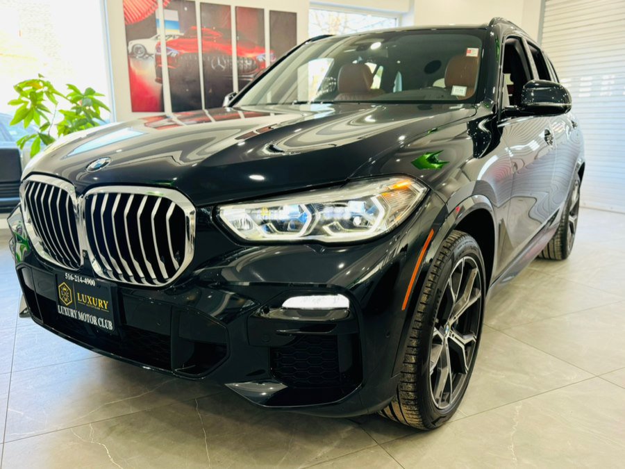 Used 2019 BMW X5 xDrive50i w/ M Sport Package image 3