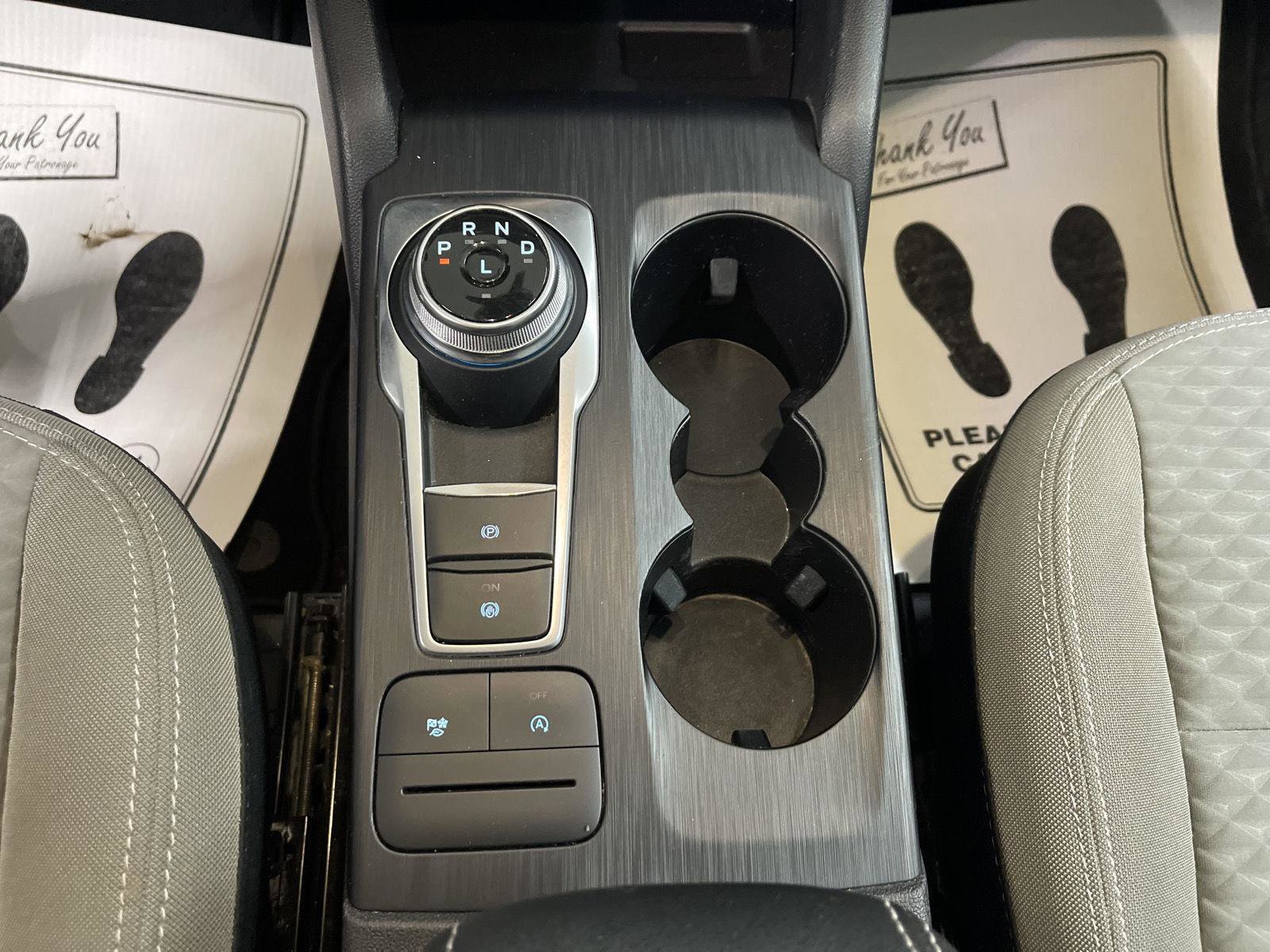 Used 2022 Ford Escape SE w/ Convenience Package image 16