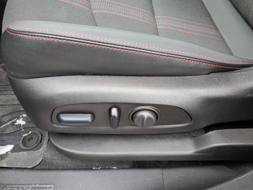 Certified 2024 Chevrolet Equinox RS w/ LPO, Floor Liner Package image 6