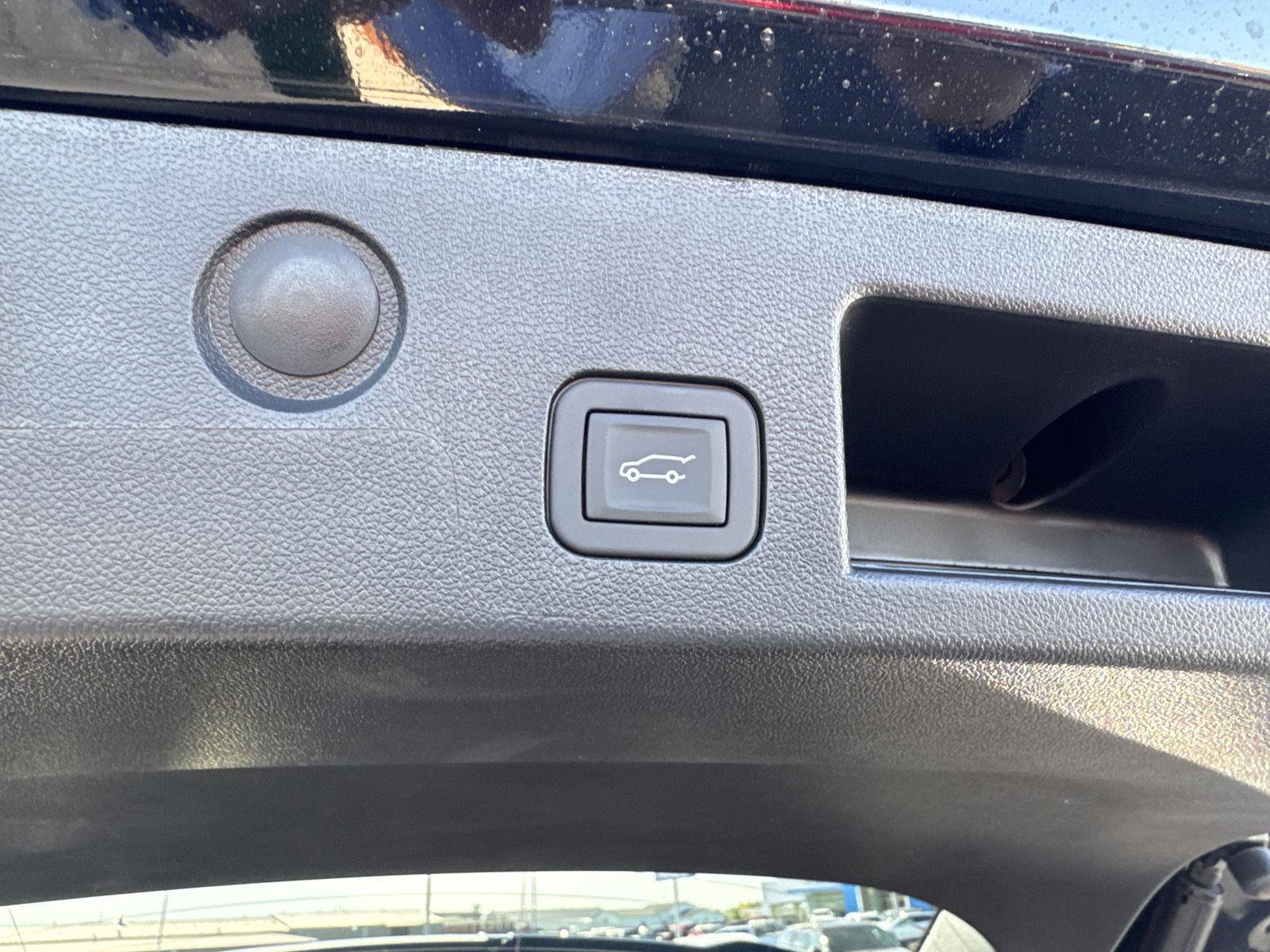 Used 2026 Chevrolet Equinox RS w/ Convenience Package III AWD/4WD image 13