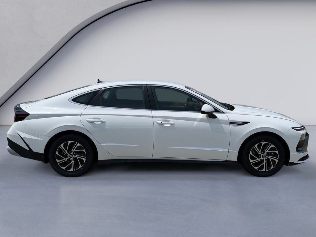 New 2026 Hyundai Sonata Blue FWD image 6