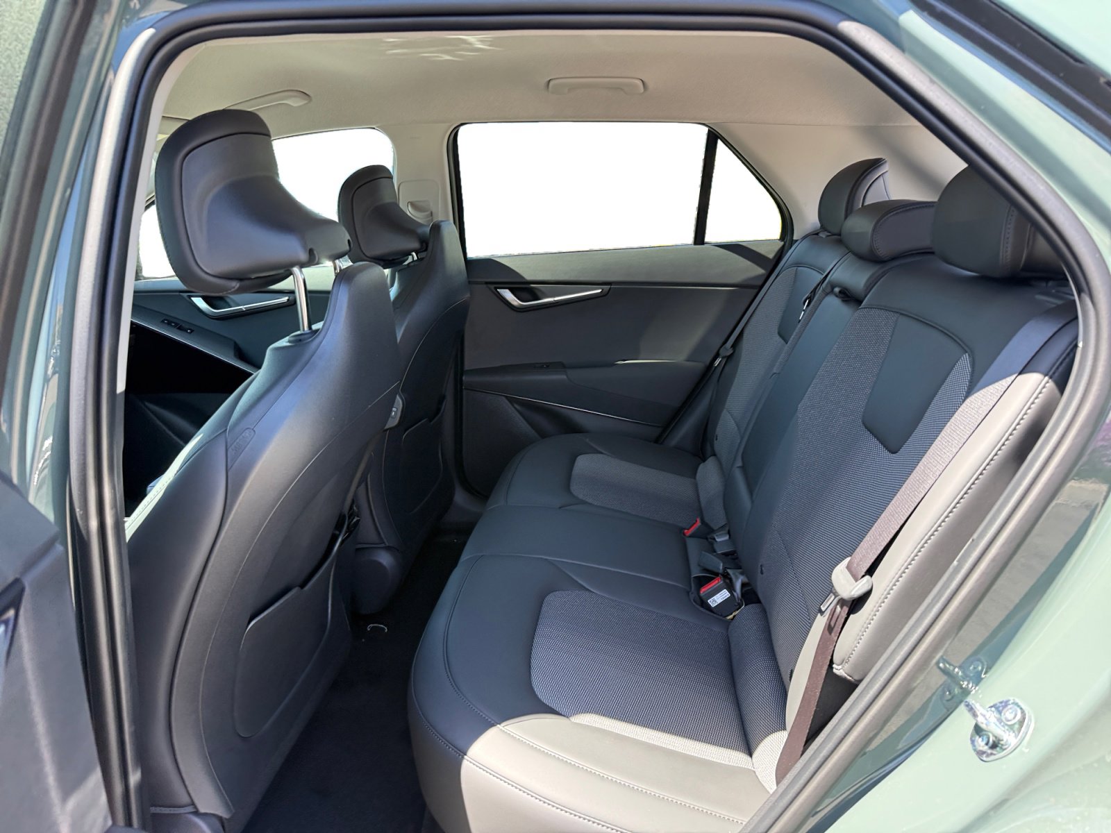 New 2026 Kia Niro Wind FWD image 16