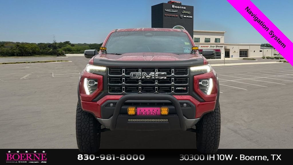 Used 2025 GMC Canyon AT4 w/ AT4 Premium Package AWD/4WD image 8