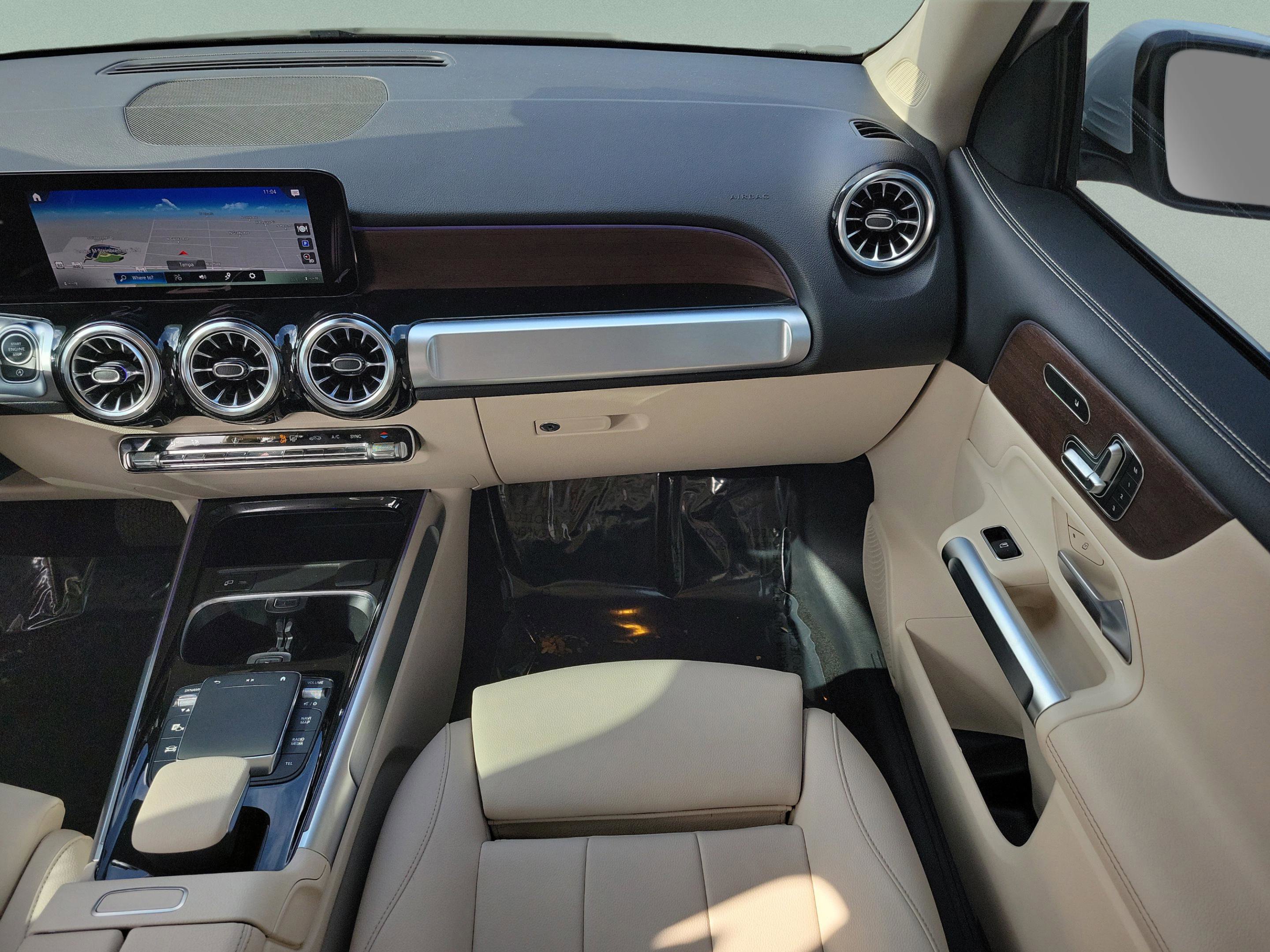 Used 2023 Mercedes-Benz GLB 250 4MATIC image 13