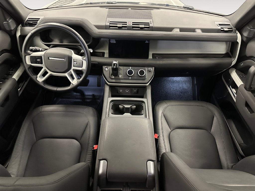 Used 2023 Land Rover Defender 110 S AWD/4WD image 2