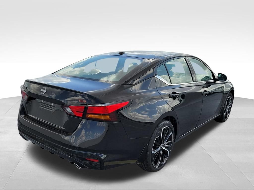 New 2026 Nissan Altima 2.5 SR FWD image 7