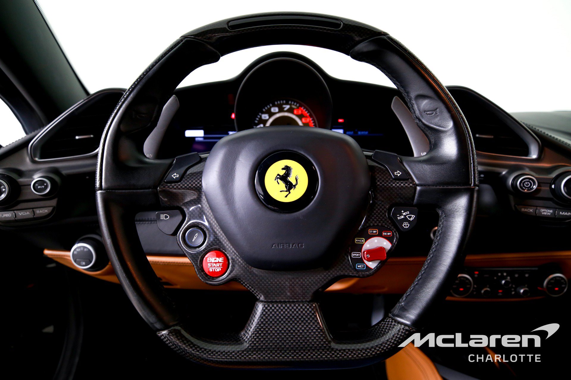 Used 2018 Ferrari 488 GTB RWD image 14