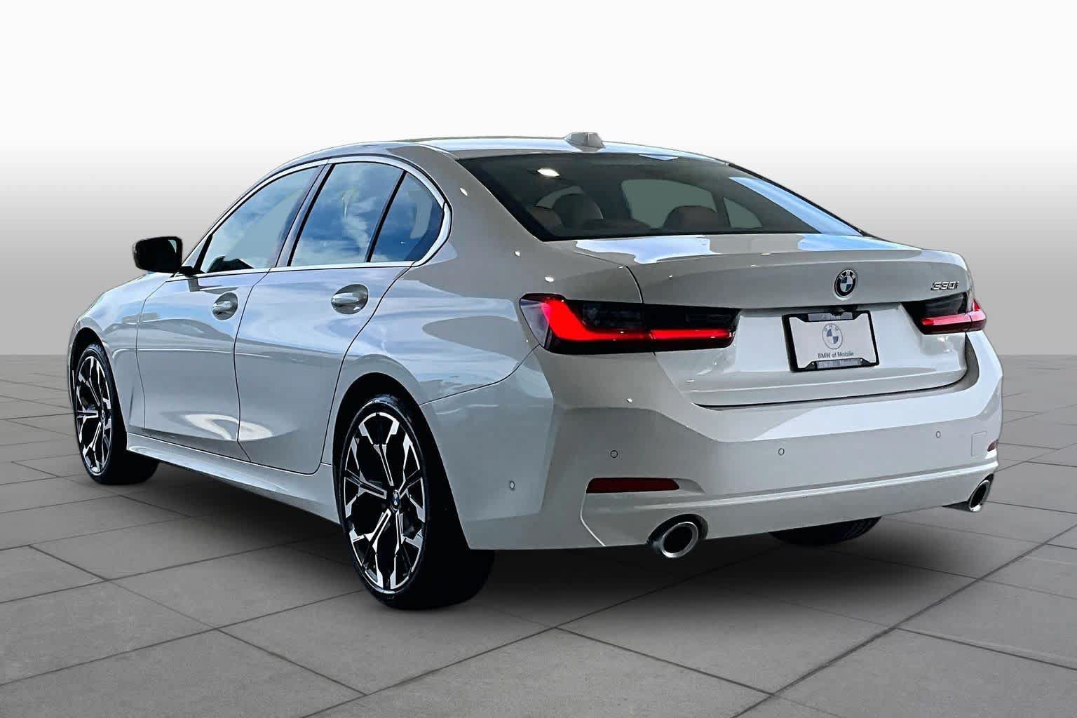 Used 2026 BMW 330i Sedan RWD image 11