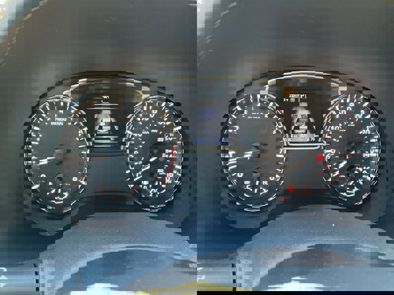 Used 2018 Nissan Pathfinder S image 21