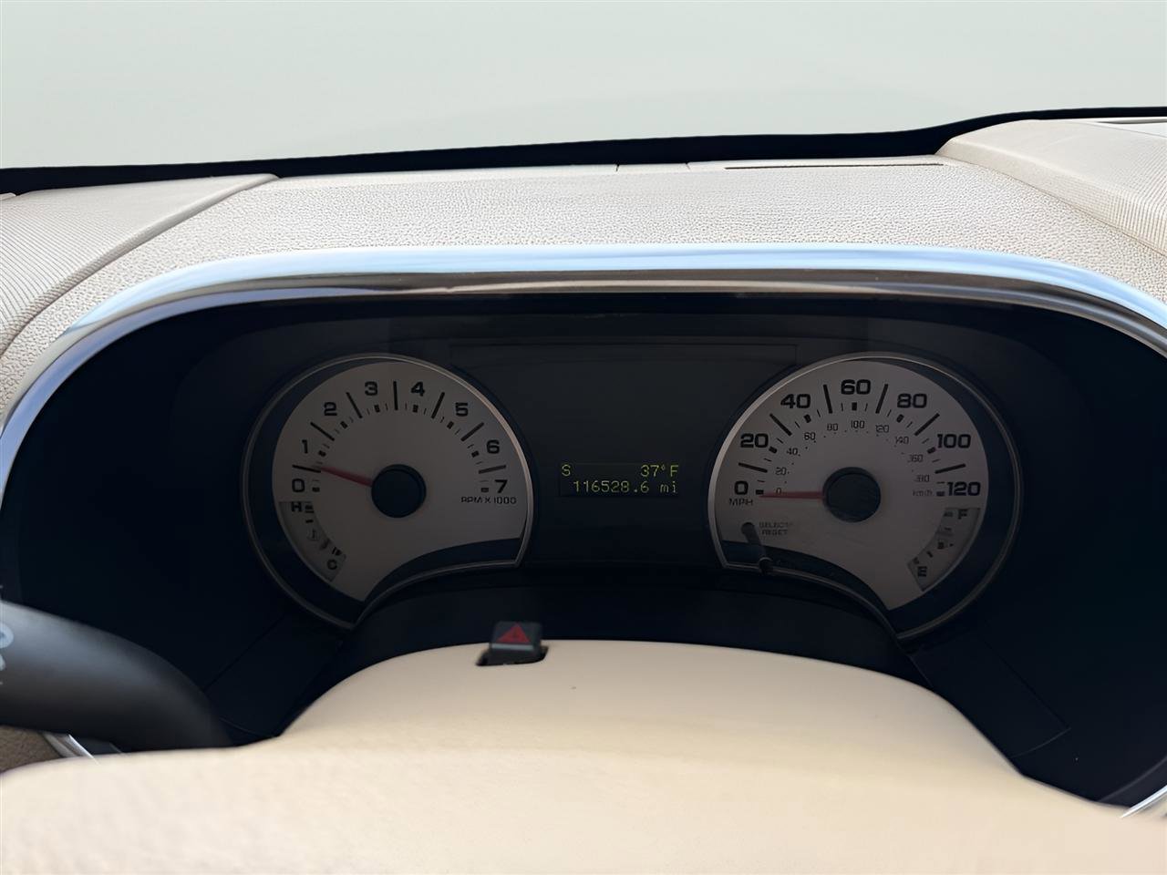 Used 2009 Ford Explorer Sport Trac XLT image 24