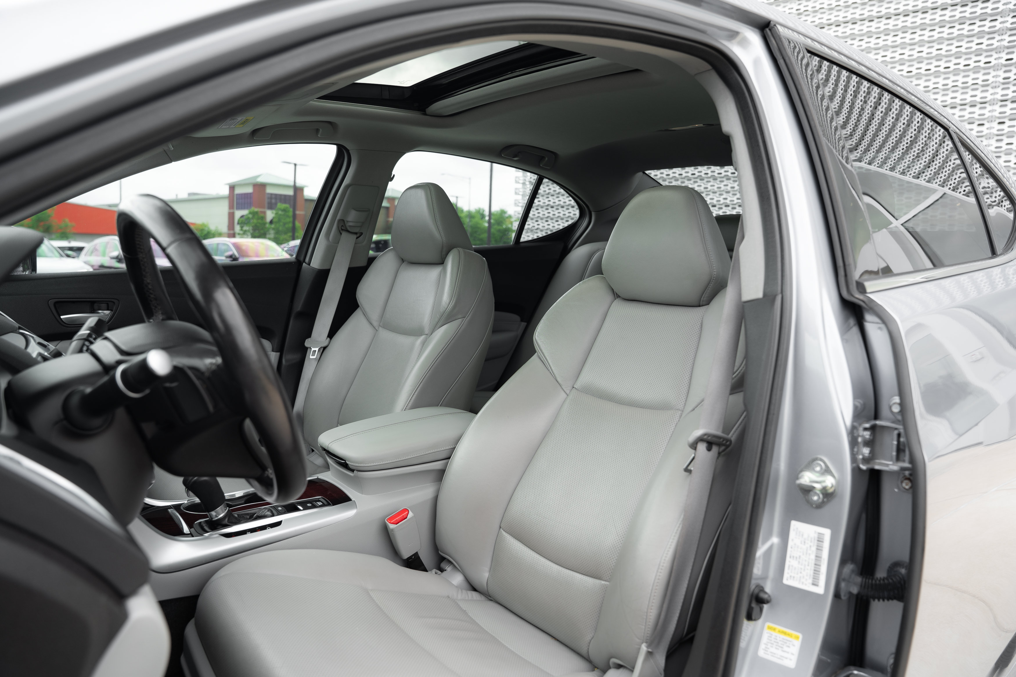 Used 2015 Acura TLX w/ Technology Package FWD image 21