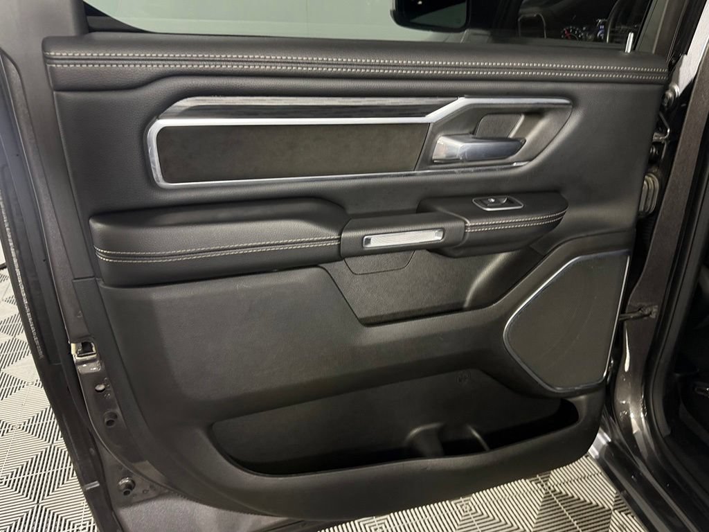Used 2024 RAM 1500 Laramie AWD/4WD image 28