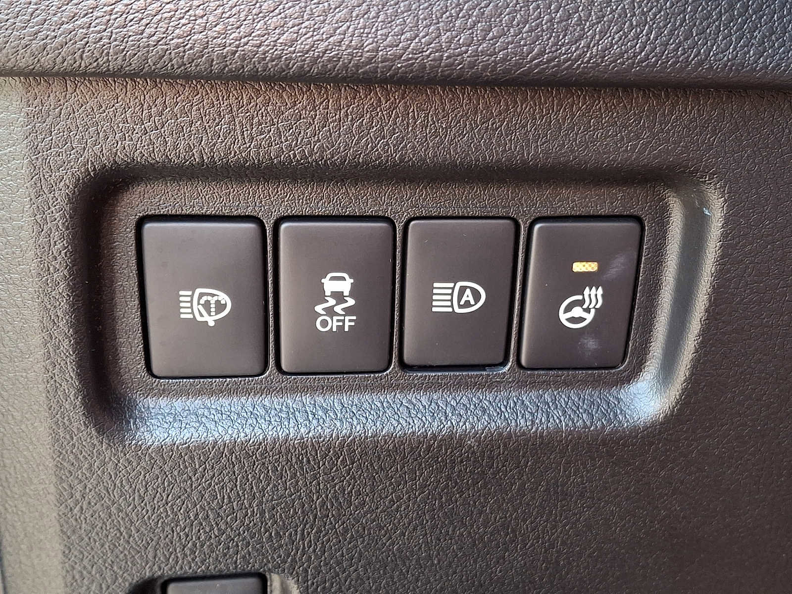 Certified 2022 Lexus GX 460 Luxury w/ Sport Design Package AWD/4WD image 24