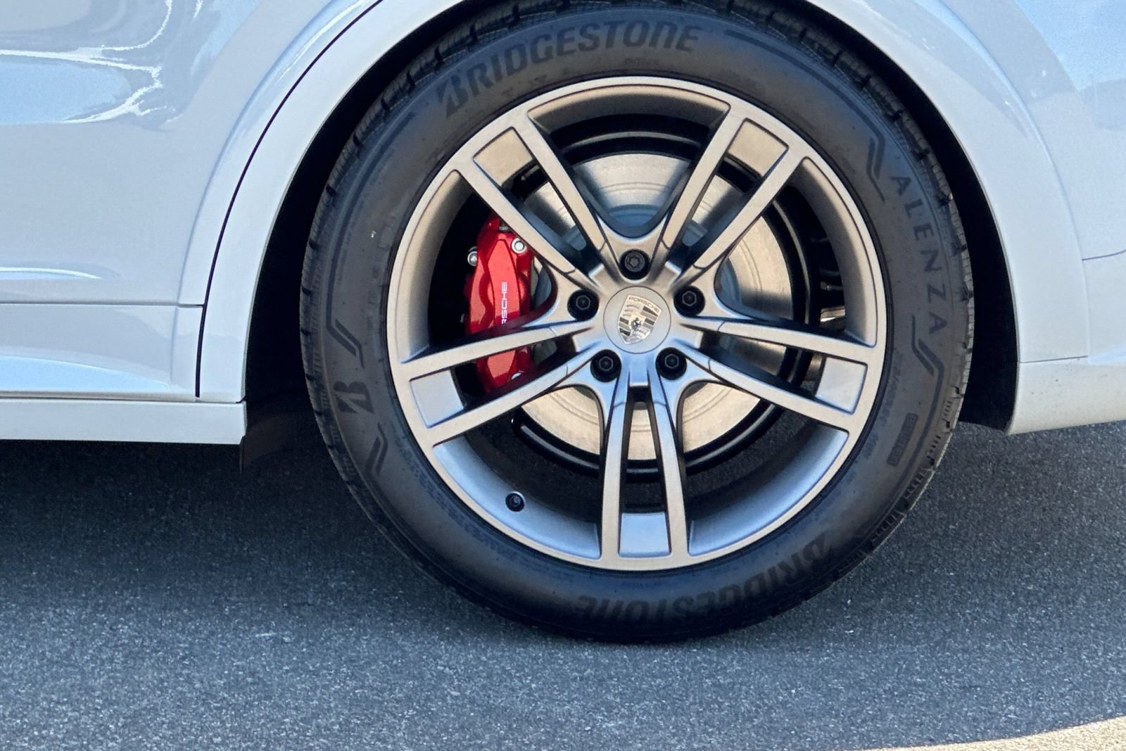 New 2025 Porsche Cayenne Turbo AWD/4WD image 45