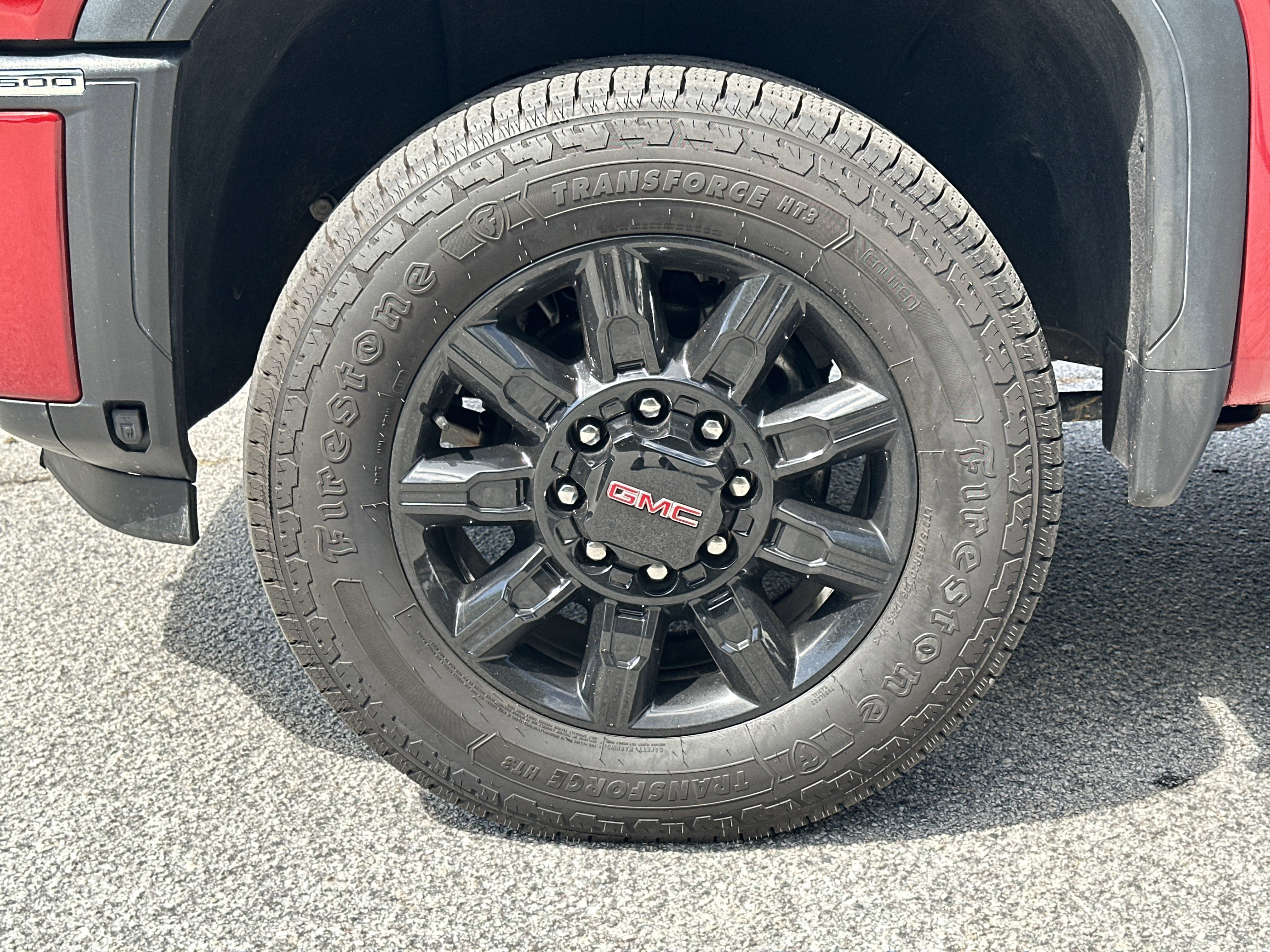 Used 2024 GMC Sierra 2500 AT4 w/ Technology Package image 11