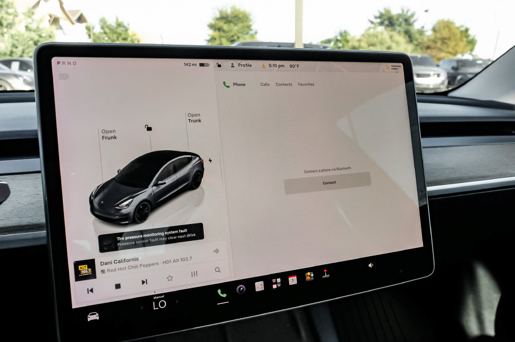 Used 2022 Tesla Model 3 Performance AWD/4WD image 23