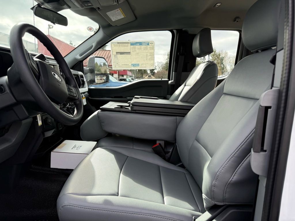 New 2026 Ford F550 4x4 Supercab Super Duty image 12
