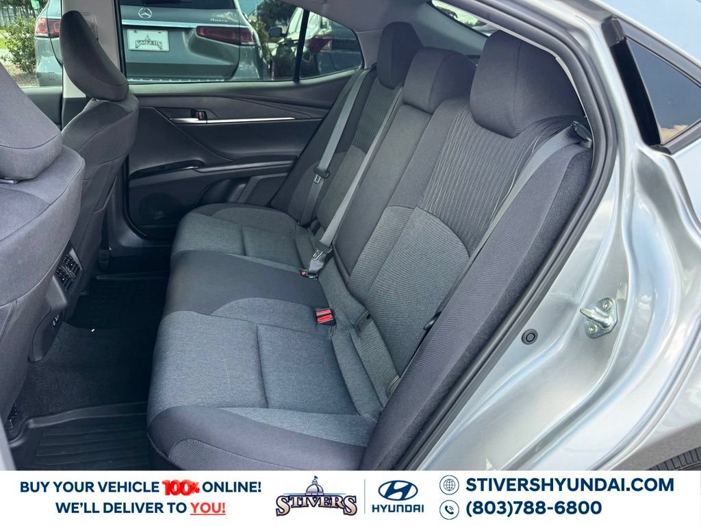 Used 2025 Toyota Camry LE FWD image 20