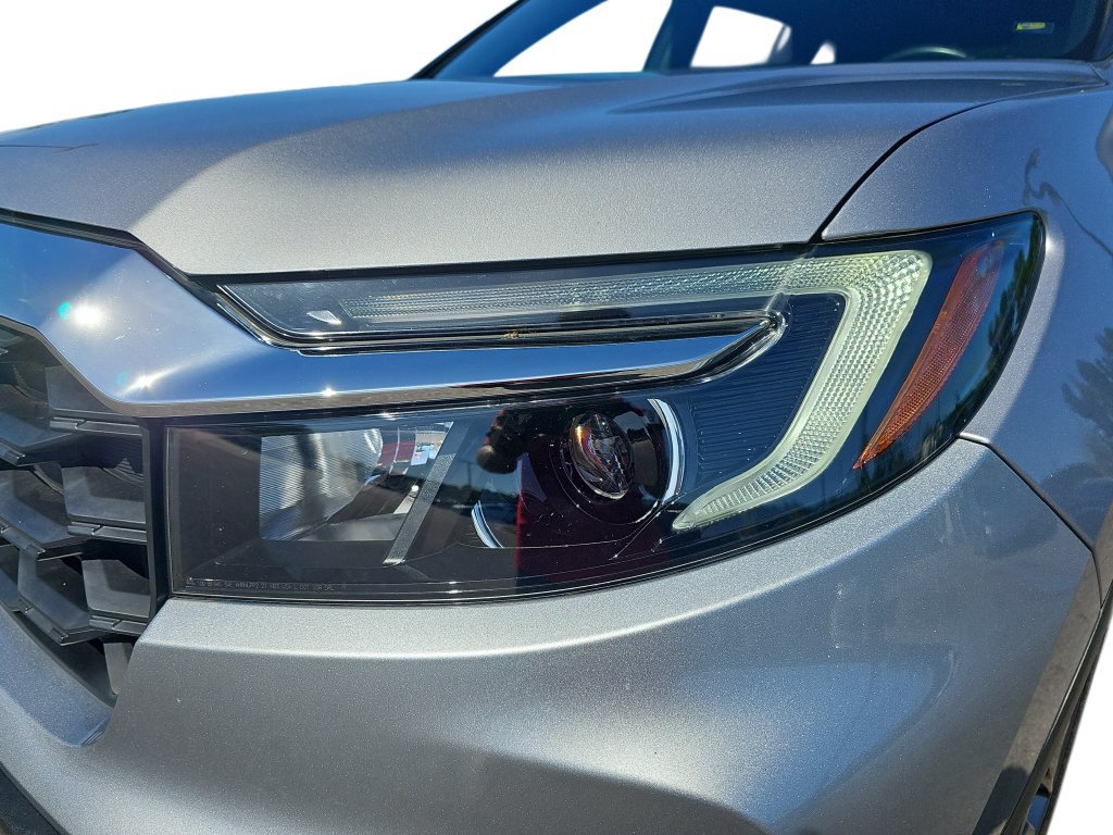 Used 2023 Honda Passport EX-L image 32
