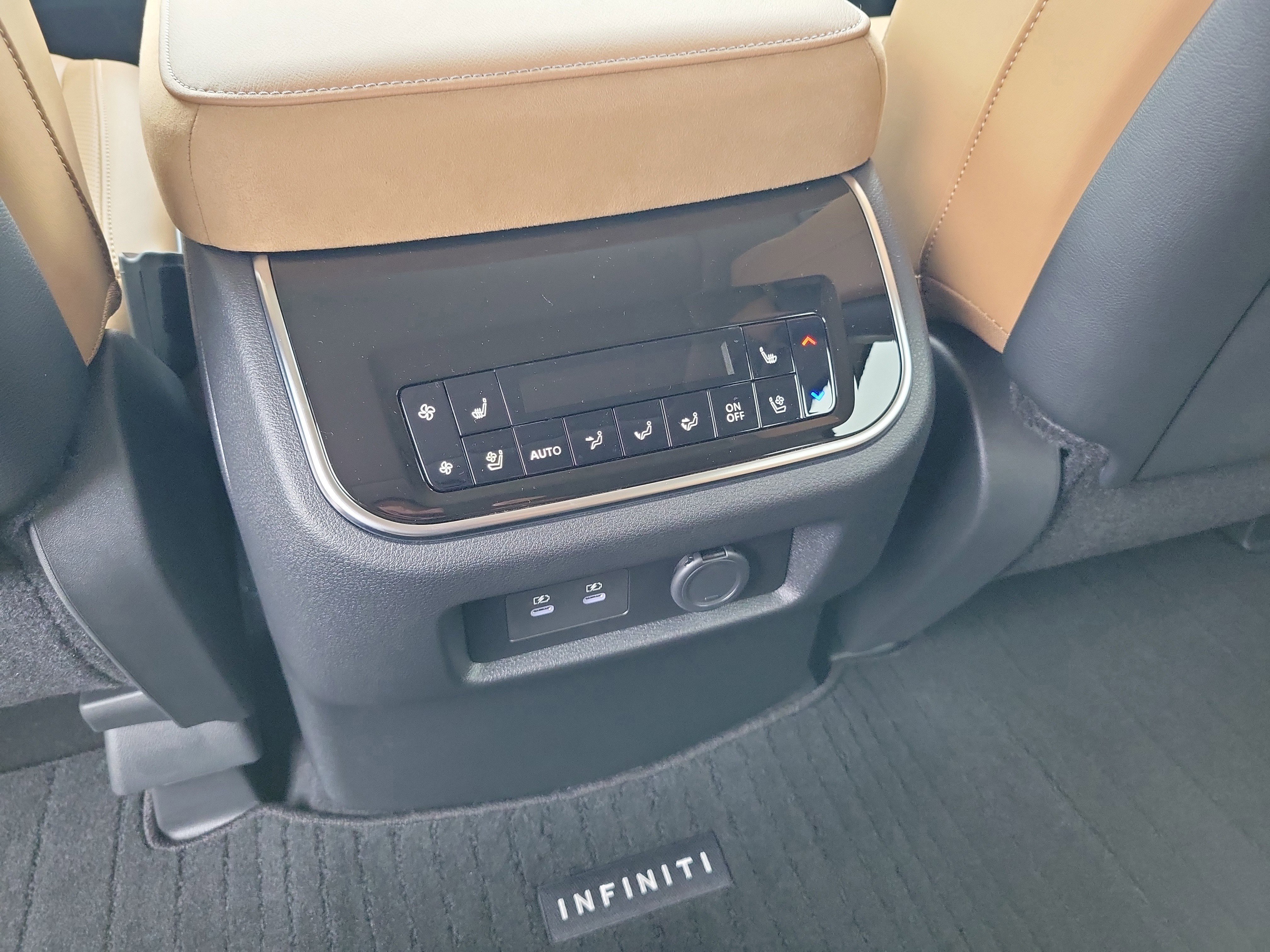 New 2026 INFINITI QX80 Luxe image 11