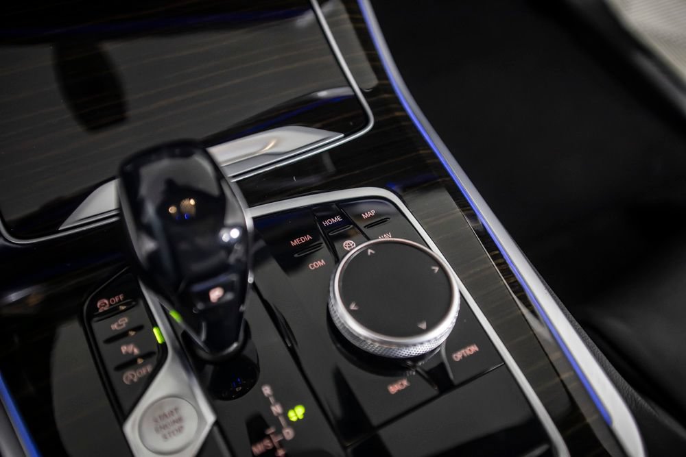 Used 2019 BMW X5 xDrive40i w/ M Sport Package AWD/4WD image 31