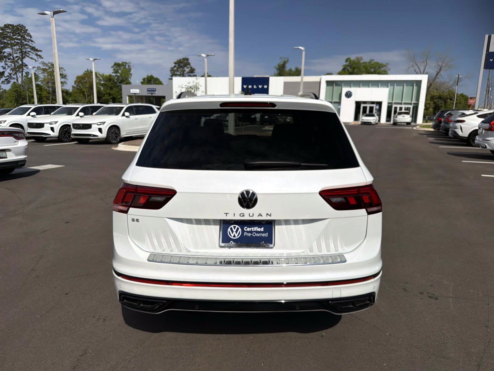 Used 2024 Volkswagen Tiguan SE R-Line image 6