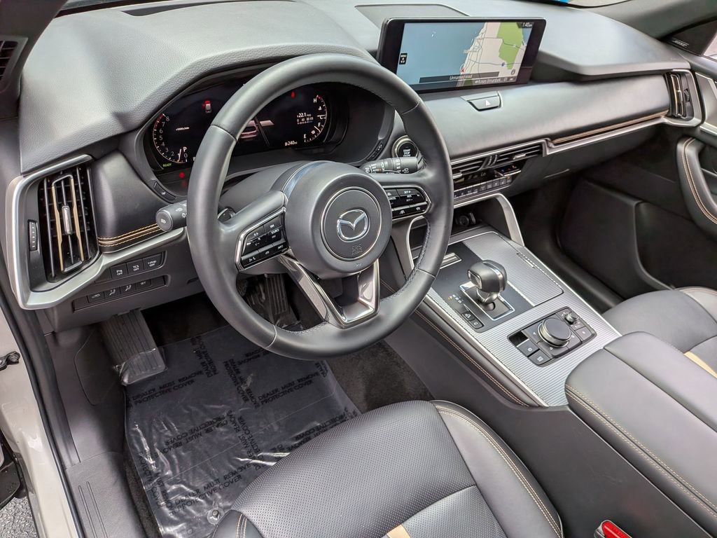 Used 2025 MAZDA CX-90 3.3 Turbo w/ Premium Plus Pkg image 10