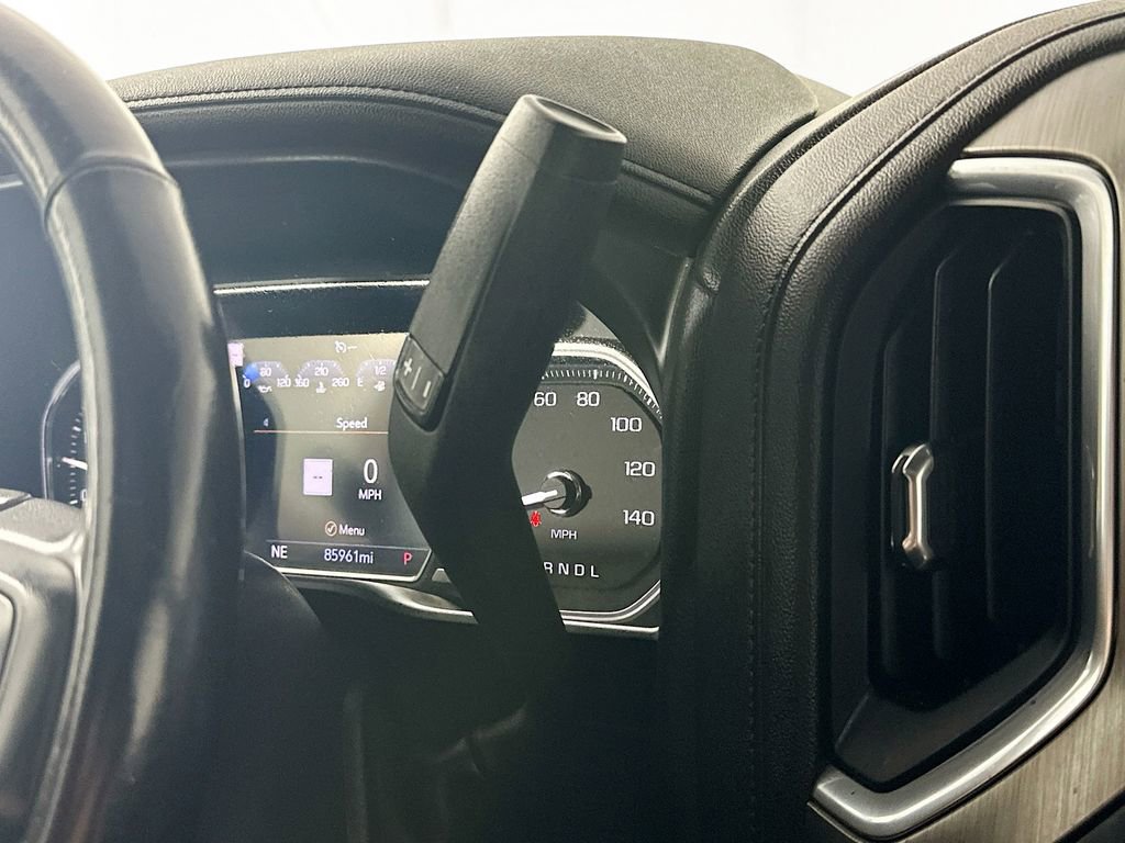Used 2022 GMC Sierra 2500 Denali w/ Denali Black Diamond Edition image 16