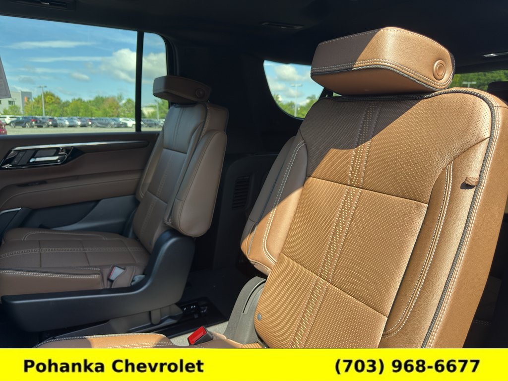 New 2026 Chevrolet Suburban High Country w/ Sun And Tow Package AWD/4WD image 24
