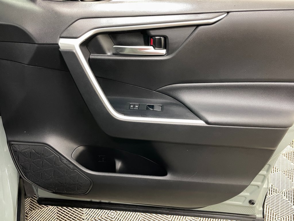 Used 2020 Toyota RAV4 XLE w/ All Weather Liner Package image 37