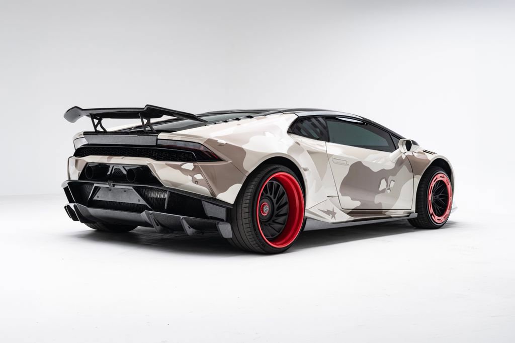 Used 2015 Lamborghini Huracan LP 610-4 image 3