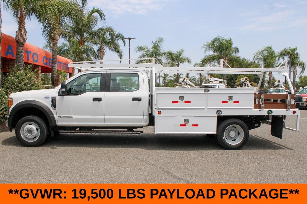 Used 2017 Ford F550 2WD Crew Cab Super Duty image 4