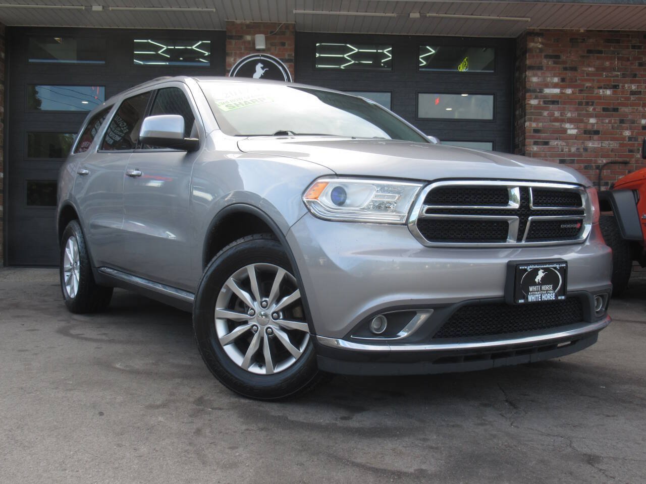 Used 2017 Dodge Durango SXT w/ Quick Order Package 23B AWD/4WD image 2